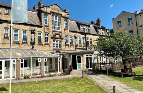 Hull Hotel | Endsleigh Park Hotel