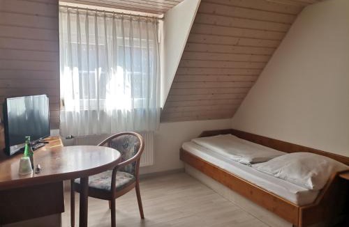 Weilheim an der Teck Hotel | Engelhof