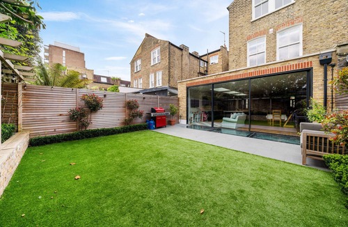 Palace Riverside House | Enjoy 4 floors of modern luxury nr River Thames