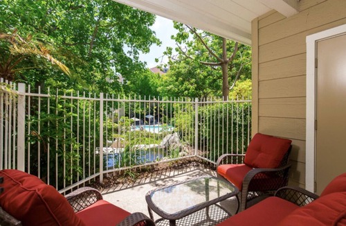 Yorktown Condo | Enjoy a full California life! less than 1mile to the beach & 24hr security gate.