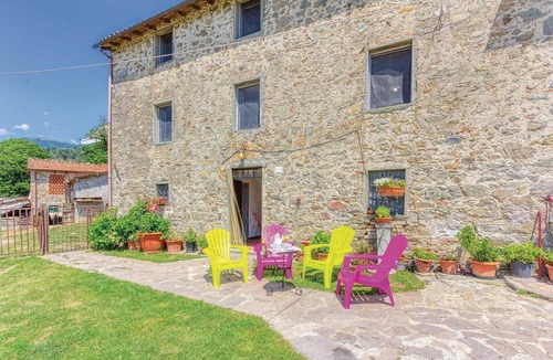 Barga House | Enjoy a relaxing holiday in the midst of the idyllic Tuscan countryside.