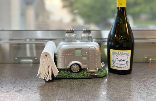 Bellbrook House | Enjoy a tranquil stay in our iconic, but thoroughly modern Airstream.