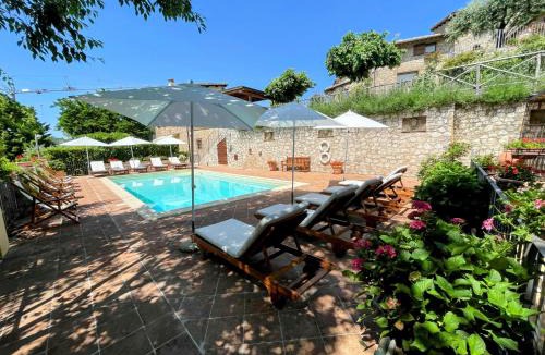 Spoleto House | Enjoy all the facilities of Spoleto Country Park Be active or relax Sleeps 10