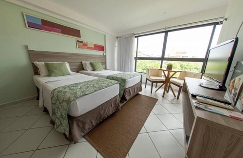 Cabo Branco Hotel | Enjoy Beachfront Bliss at Family Suite Near Tambau Beach - Free Breakfast!