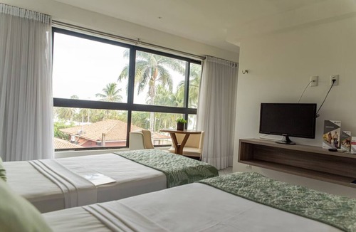 Cabo Branco Hotel | Enjoy Beachfront Bliss at Family Suite Near Tambau Beach - Free Breakfast!