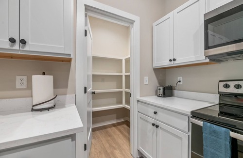 Goddard House | Enjoy beautiful sunsets, all while being close to shopping, dining, and fun!