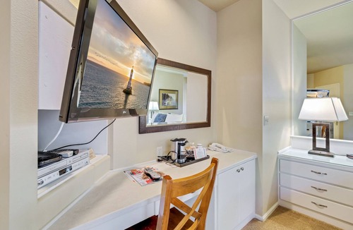 Century West Condo | Enjoy Deschutes River Views from Beautiful 2-Bedroom Mt. Bachelor Village Condo