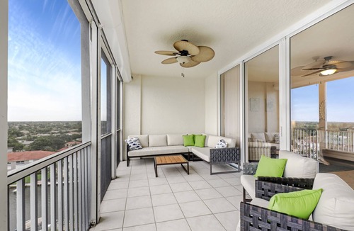 Vanderbilt Beach Condo | Enjoy Gorgeous Panoramic Views Of The Gulf Of Mexico And Vanderbilt Bay