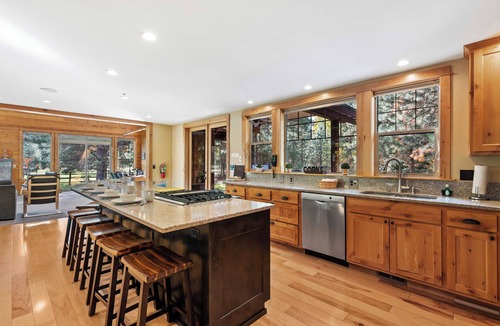 Leavenworth Cabin | Enjoy mountain views, private beach with river access, or relax in the hot tub
