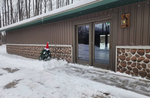 Williamsburg Apartment | Enjoy our spacious clubhouse in the woods with 1000's of acres of rec trails.