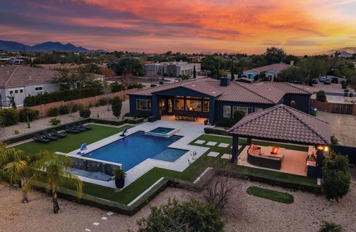 Desert View Village House | Enjoy Pool, Putting Green, Sports Court-Pickleball