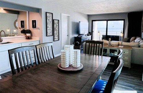 Ormond-by-the-Sea Apartment | Enjoy Relaxing Views and Sounds from this Spacious Ormond Beach Condo