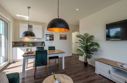 Zingst Apartment | Enjoy, switch off and relax in style!