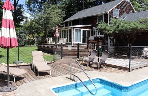 Rotterdam Junction House | Enjoy the best of Saratoga area from a quiet and relaxing location!