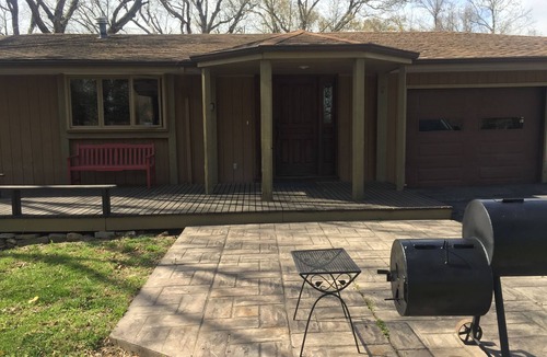 Halfway House | Enjoy the tranquility of country living with the benefits of a luxury get away!