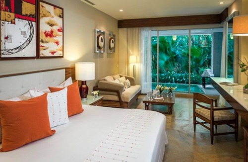 Puerto Juarez Resort | Enjoy this 2 bedroom master suite in this 5 star Gand Bliss Vidanta Resort!
