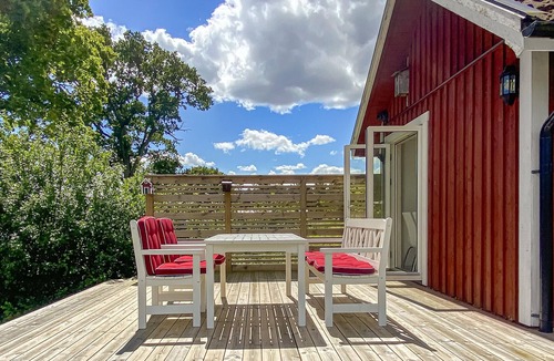 Valdemarsvik House | Enjoy this charming holiday home and the archipelago right on your doorstep.