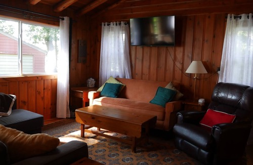 Pine Brook Cabin | Enjoy this Wonderful cabin on Spec Lake!
