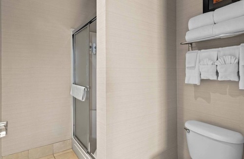 Englewood Hotel | Enjoy Three Bright Suites Near Downtown, Trails, Breweries & Parks