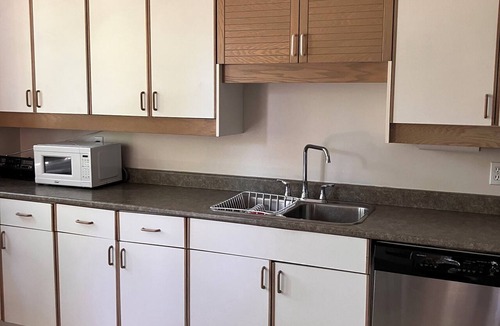 Halifax Condo | Enjoy waterfront trails nearby. 2 bed 2 bath central condo,10 mins to most plcs.
