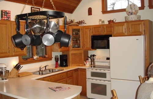 Newbury Ski Chalet | Enjoy Winter Season in this Vacation Chalet Near Vail Epic Mt Sunapee Ski Resort