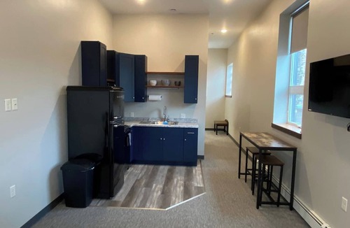 East Hillside Apartment | Enjoy your stay in Duluth’s charming Central Hillside neighborhood—perfectly located just minutes from everything! This area offers a great mix of historic character, scenic views, and a relaxed local vibe.
