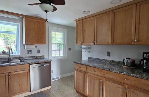 Minerva House | Enjoyable 2-bedroom house with beautiful backyard in charming Minerva
