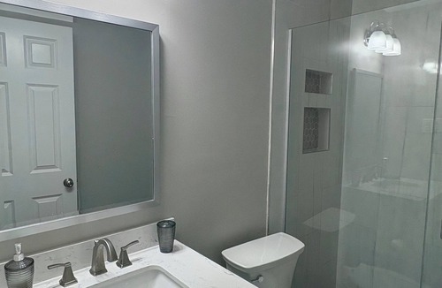 Hazel Park Apartment | Enjoyable 2-bedroom apartment with AC in Hazel Park