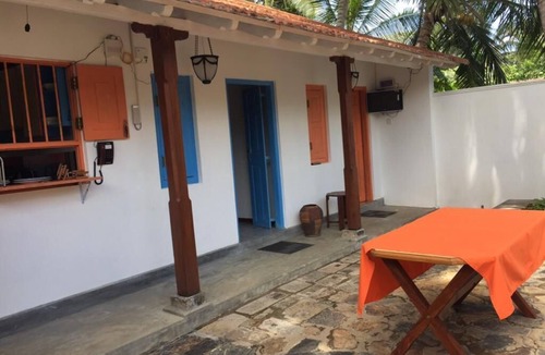 Dondra Bed & Breakfast | Enjoyable bed & breakfast with AC in Dondra - 2 bedrooms