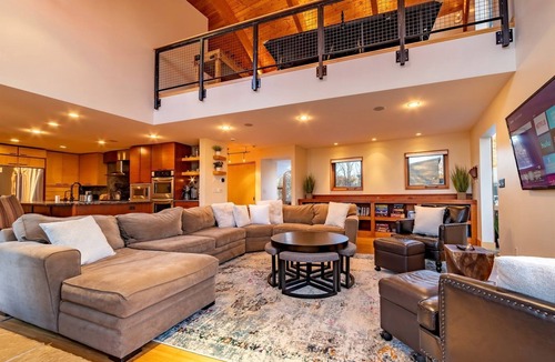 Baldwin House | Enjoyable Secluded Cottage with Hot-tub in New Richmond, Wisconsin