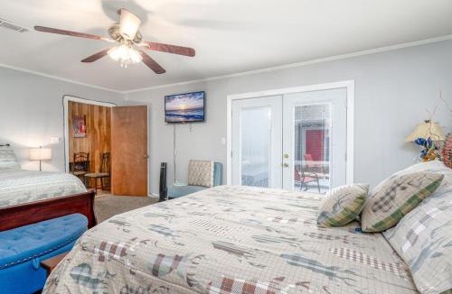 Pine Bluff House | Enjoyable Stay and Play Near Casino and Hospital