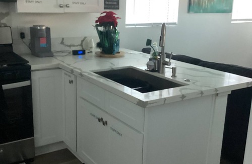 Hawthorne House | Enjoyable Suite Studio perfect for your comfortable stay!