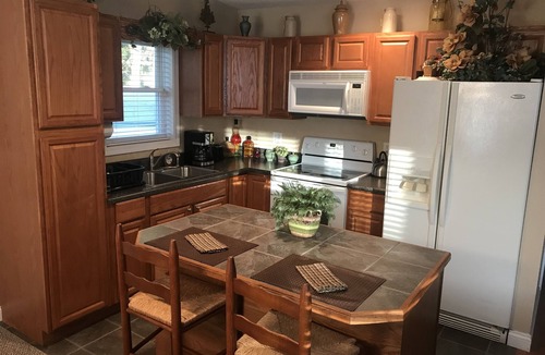 West Jefferson House | EnjoyThis Home in the Mountains ,5 min walk to the River ,Boone ,West Jefferso