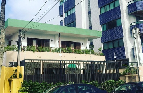 Enseada House | Enseada House with 5 Suites Near. TO THE SEA FOR FAMILIES