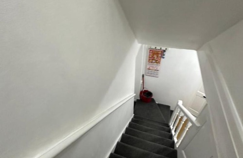 Downham Apartment | Ensuite Luxury 1st Studio Flat With full Private Toilet And Shower With its Own Kitchenette A Fully Equipped Independent Studio Flat