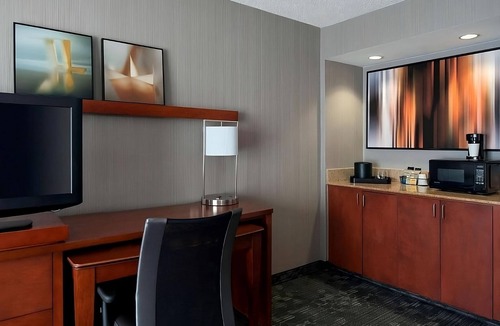 Torrance Hotel | Ensuring a Very Comfortable & Memorable Stay! Near Hermosa Beach Pier