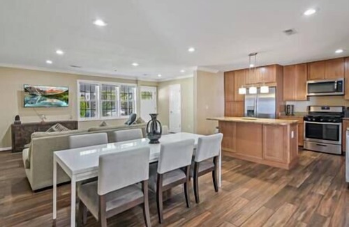 Springfield House | Entertaining | 5 Bedrooms | Luxury | DC Vibe