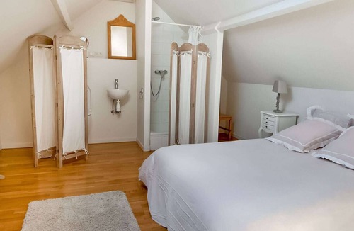 Viroinval House | Enticing Holiday Home in Treignes near Forest