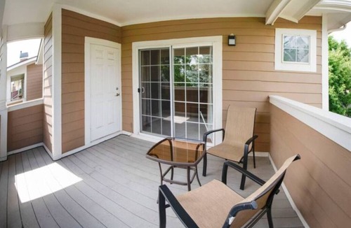 Westchase Condo | Entire 2+2 Executive Condo in Southeast Fort Collins