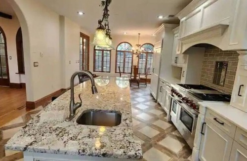 West Orange House | Entire accommodation: villa in West Orange, New Jersey, USA