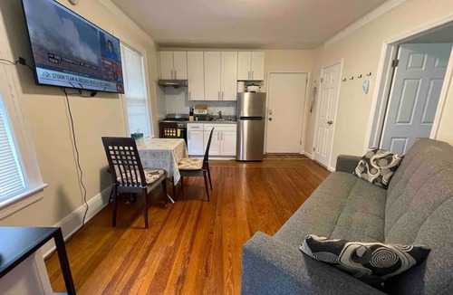 Queens Apartment | Entire Beautiful 2BR Apartment. Convenient location in the heart of Queens!