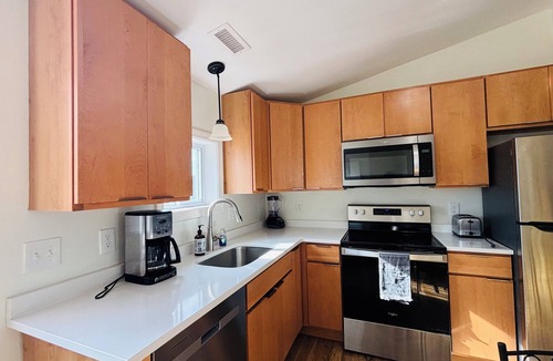 Federal Hill Apartment | Entire charming 3B1B apartment in Federal Hill