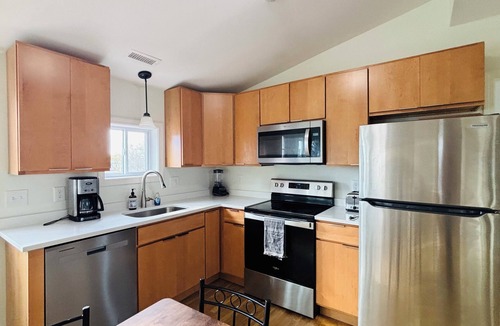 Federal Hill Apartment | Entire charming 3B1B apartment in Federal Hill