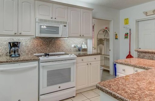 Islamorada House | Entire Compound on Gated Bayfront Property