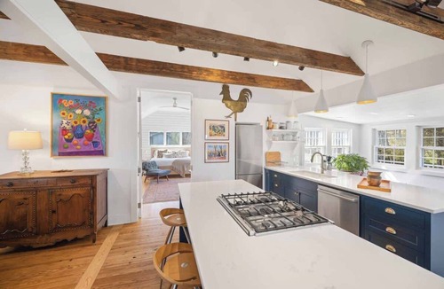 Keene House | Entire Cottage on Equestrian Farm with Zebras