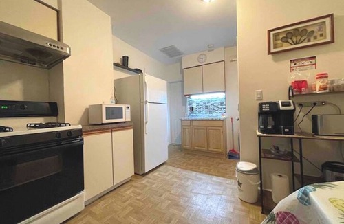 Queens Apartment | Entire Cozy 2BR Private Apartment. Located in the heart of Queens!