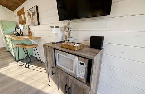 Lake City House | Entire Farm Retreat with Three Modern Cabins in Lake City, Florida, Perfect for an Event or Large Family Getaway