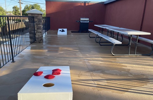 Clovis Apartment | Entire Fresno/Clovis 2 bedroom bungalow