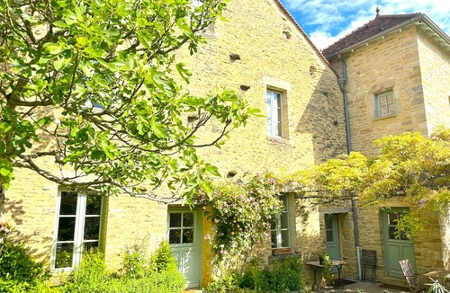 Montoillot House | Entire gîte, Le Bourguignon