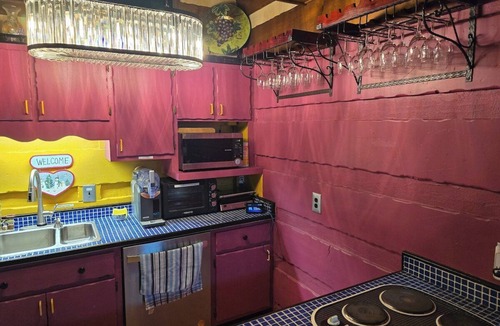 Fort Oglethorpe House | Entire Guesthouse in Fort Oglethorpe, GA/Chattanooga, TN Area